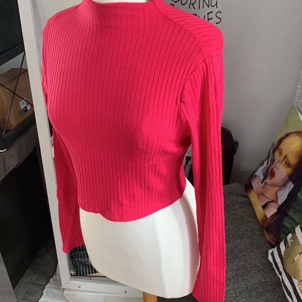 FashionNova | crop top size large - Picture 8 of 9